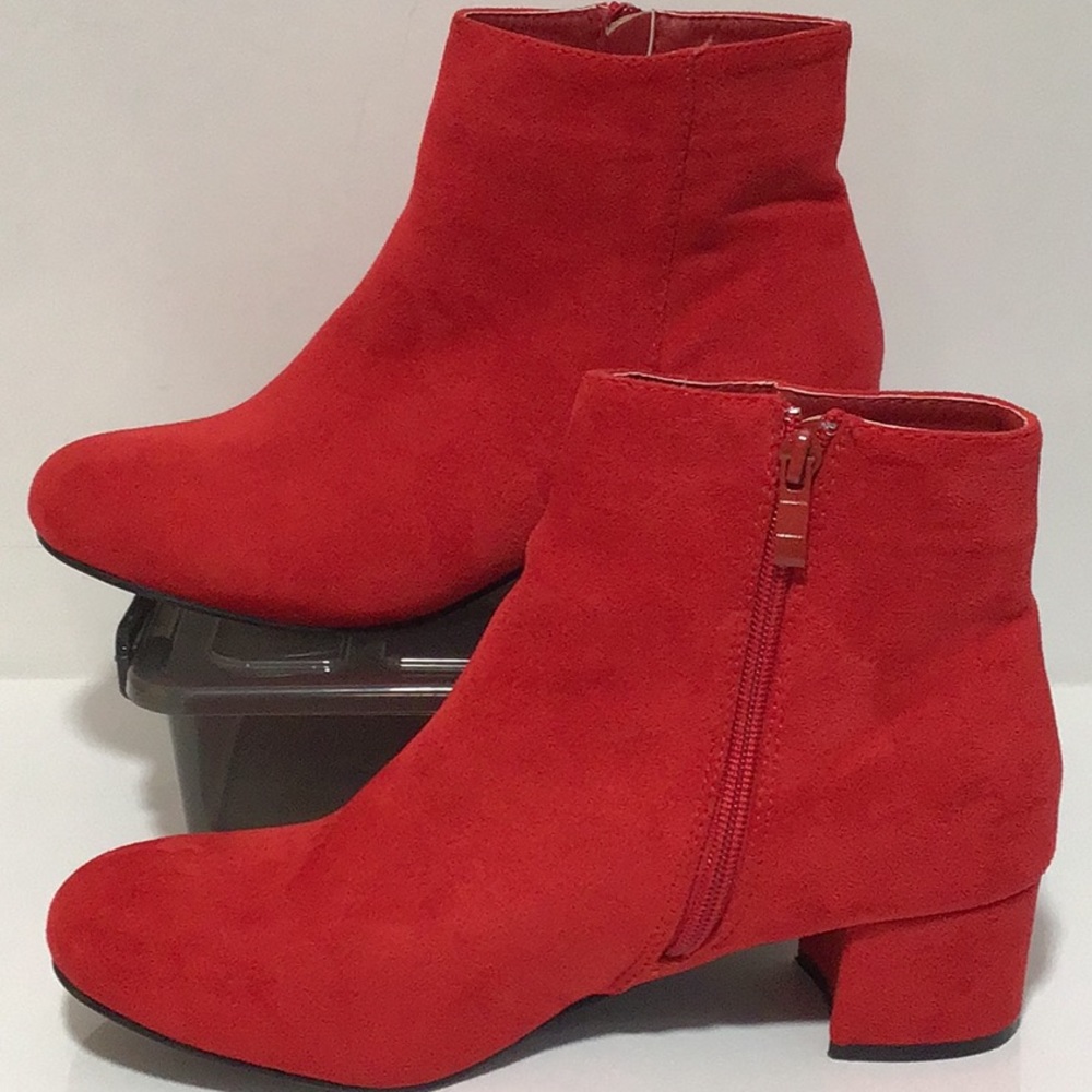 Camssoo Suede Red Ankle Boots, Size 30 - Picture 2 of 9